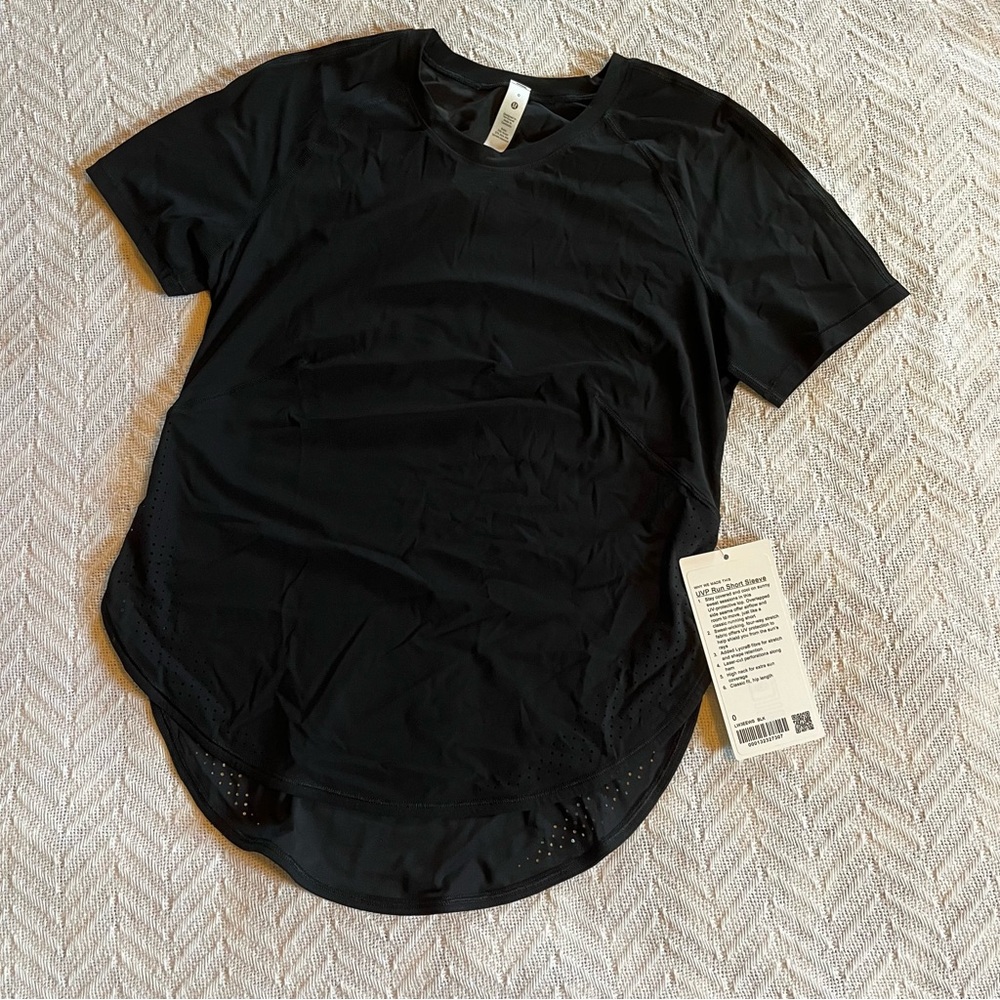 NWT! lululemon UV Protection Running T-Shirt - size 0
